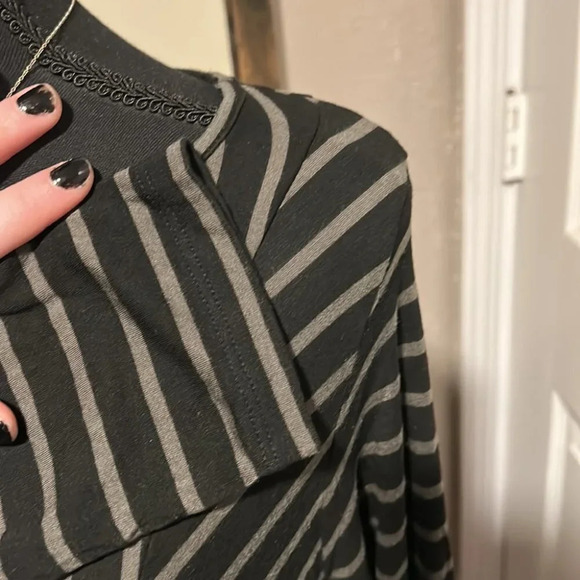 Black and Gray Striped Comfy USA Blouse - Picture 3 of 5